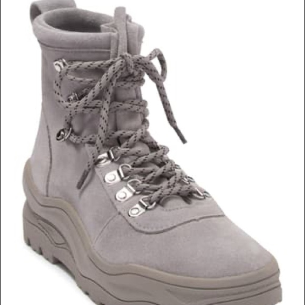 Steve Madden boots size 9